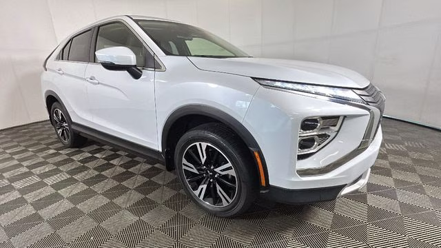 2023 White Mitsubishi Eclipse Cross SE 4X4 SUV