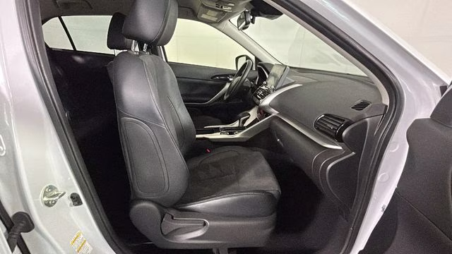 2023 White Mitsubishi Eclipse Cross SE 4X4 SUV