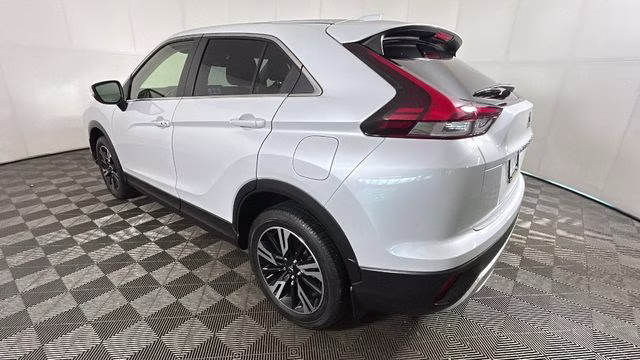 2023 White Mitsubishi Eclipse Cross SE 4X4 SUV