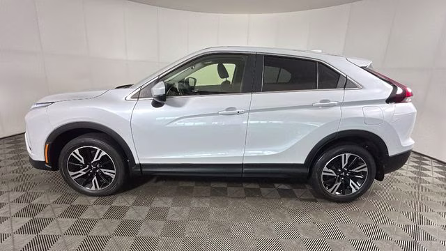 2023 White Mitsubishi Eclipse Cross SE 4X4 SUV
