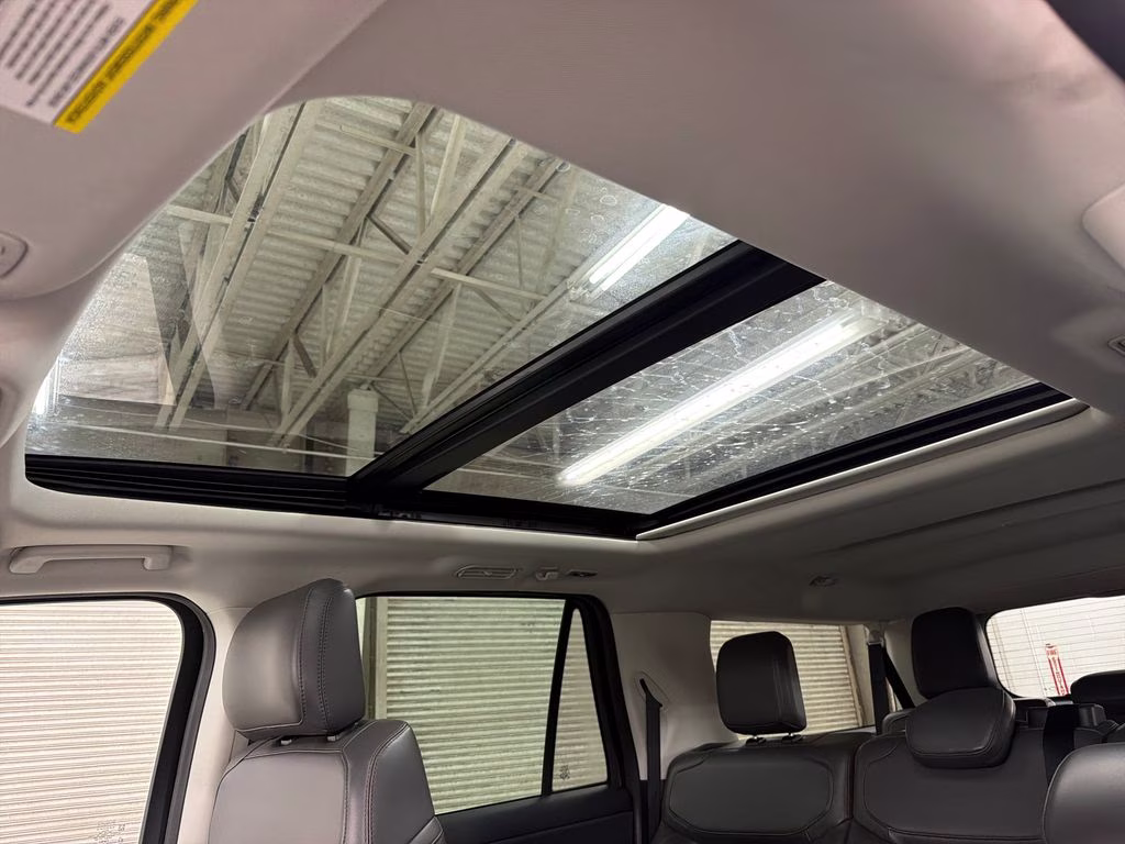2025 Oxford White Ford Expedition Max Active RWD SUV