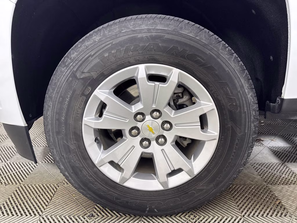 2022 Summit White Chevrolet Colorado LT RWD Truck
