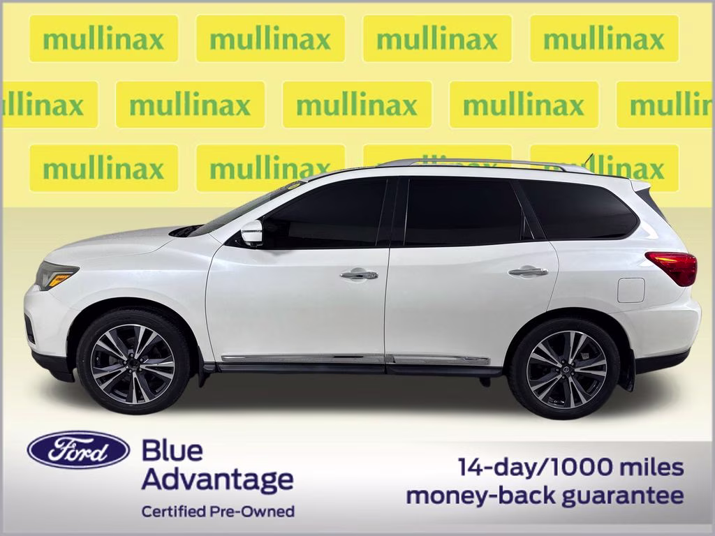 2018 Pearl White Nissan Pathfinder Platinum FWD SUV