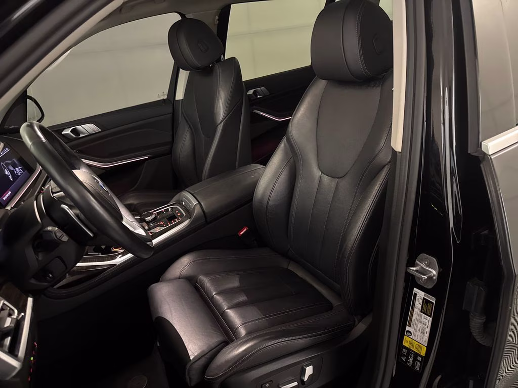 2020 Black Sapphire Metallic BMW X7 xDrive40i AWD SUV