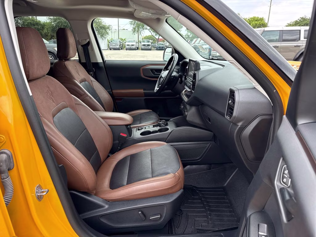 2021 Cyber Orange Metallic Tricoat Ford Bronco Sport Badlands 4X4 SUV