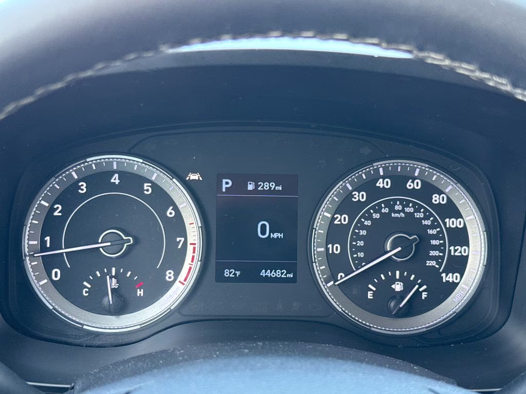 2020 Ceramic White Hyundai Venue SEL FWD SUV