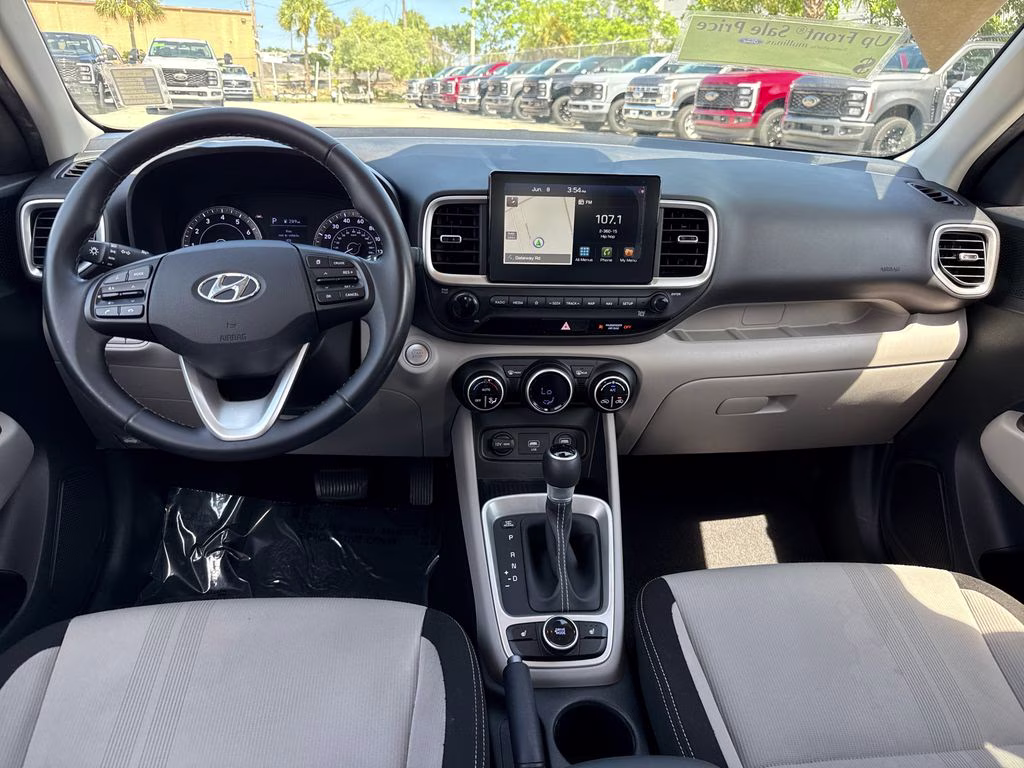 2020 Ceramic White Hyundai Venue SEL FWD SUV