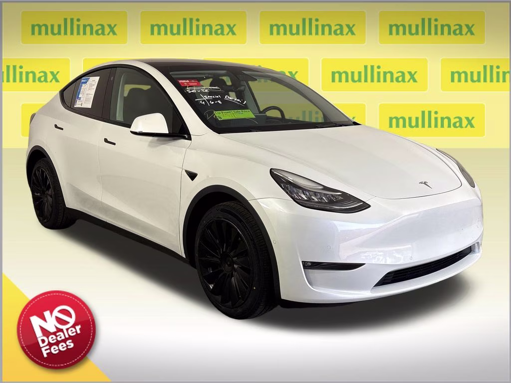 2022 Pearl White Multi-Coat Tesla Model Y Long Range AWD SUV