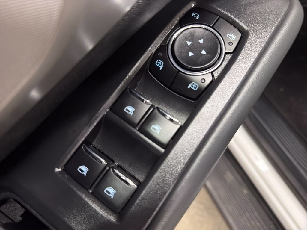 2025 Oxford White Ford Expedition Max Active RWD SUV