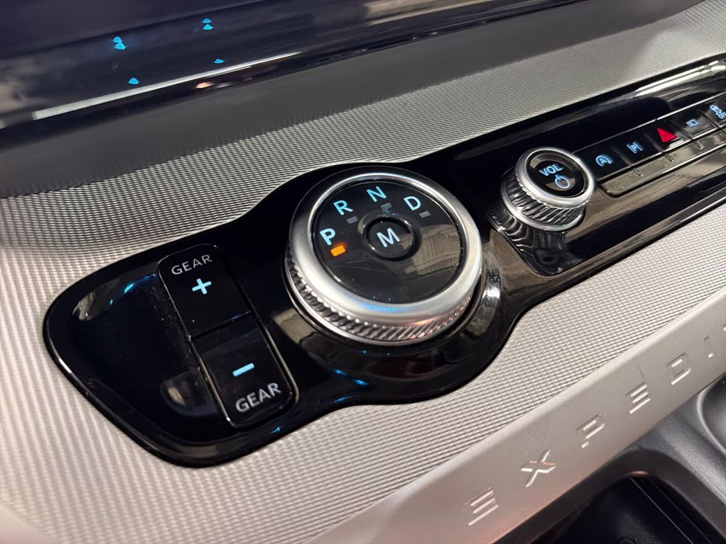 2025 Oxford White Ford Expedition Max Active RWD SUV
