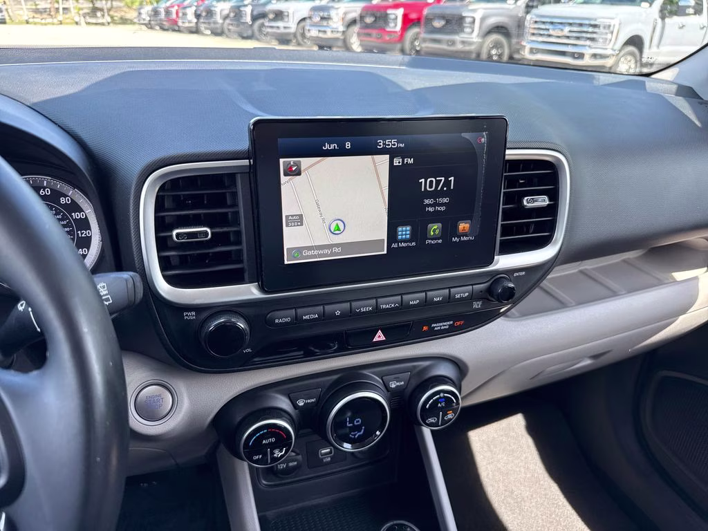 2020 Ceramic White Hyundai Venue SEL FWD SUV
