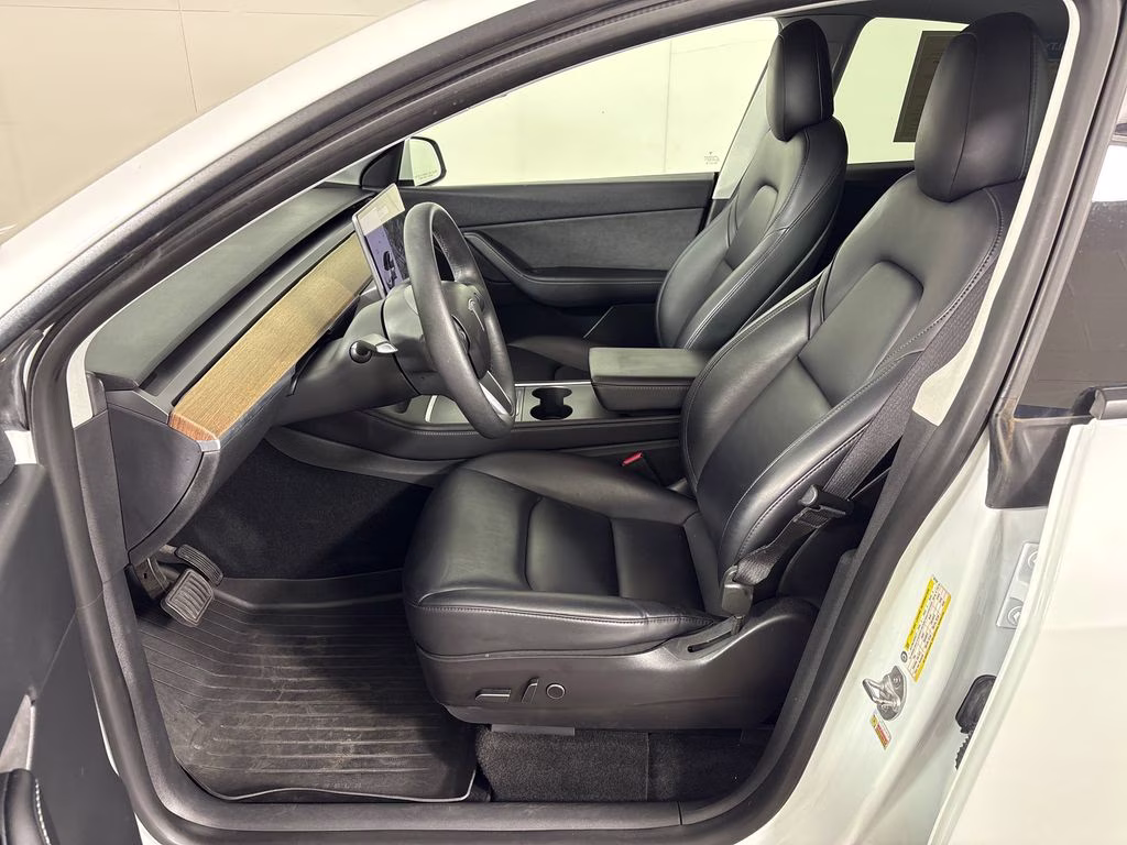 2022 Pearl White Multi-Coat Tesla Model Y Long Range AWD SUV
