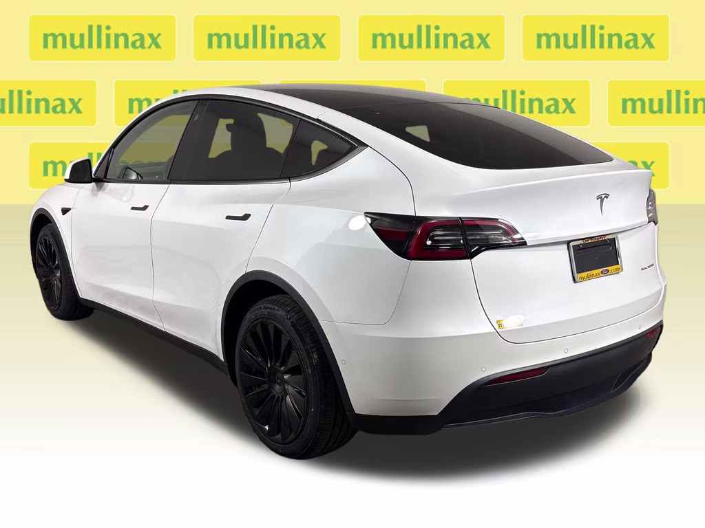 2022 Pearl White Multi-Coat Tesla Model Y Long Range AWD SUV