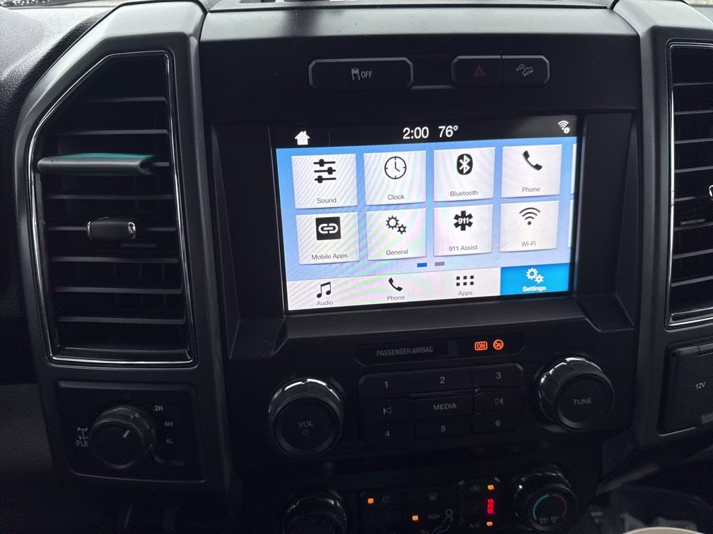 2019 Oxford White Ford Super Duty F-250 SRW XLT 4X4 Truck