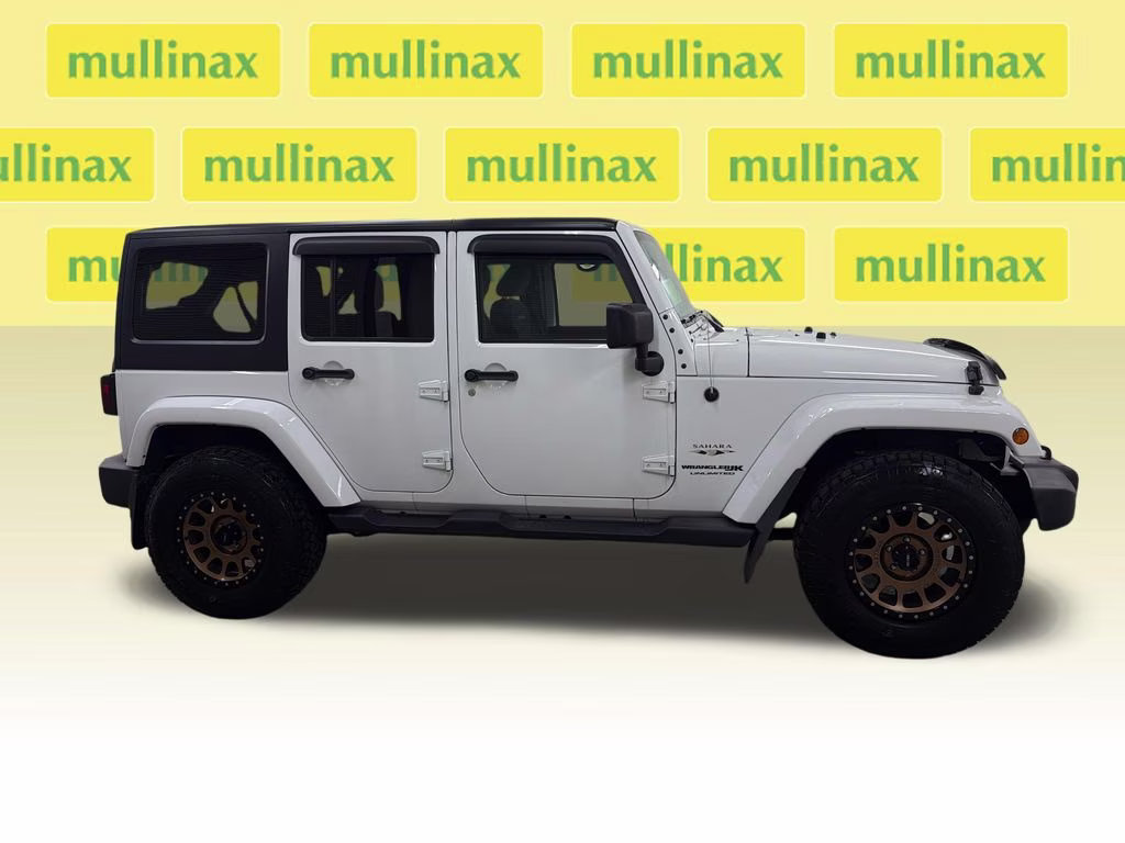 2018 Bright White Clearcoat Jeep Wrangler JK Unlimited Sahara 4X4 SUV