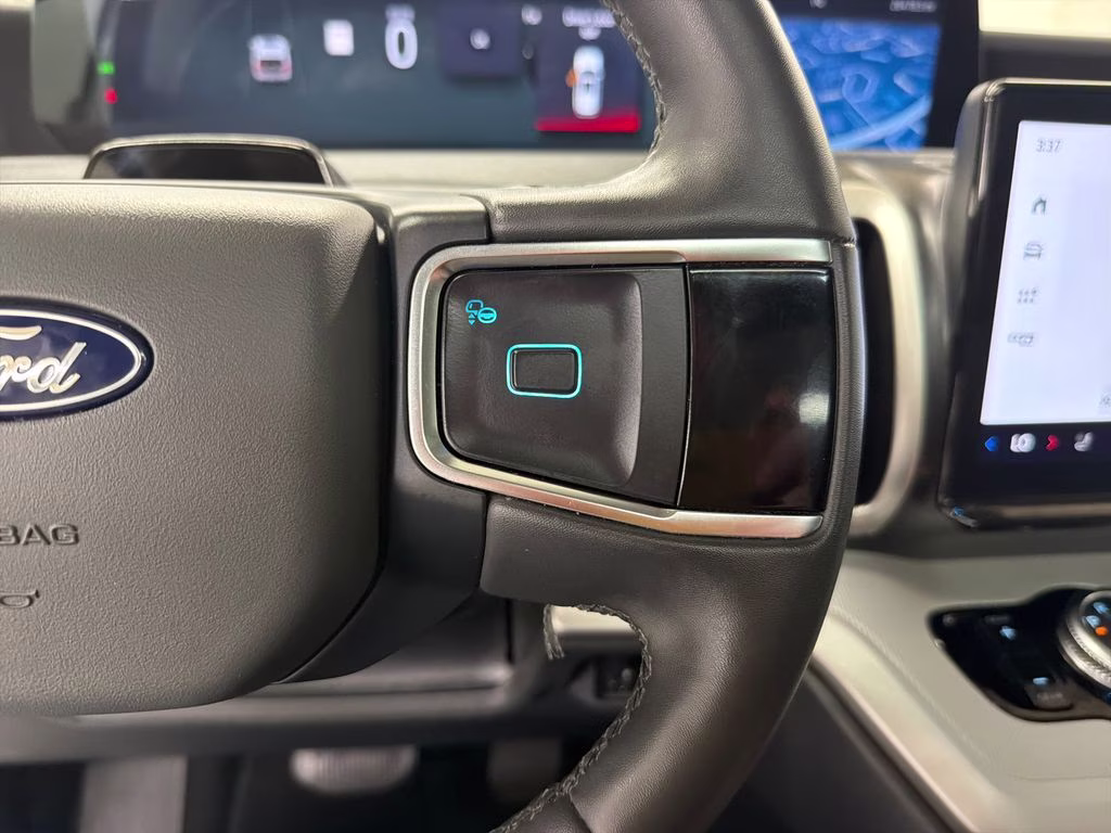 2025 Oxford White Ford Expedition Max Active RWD SUV