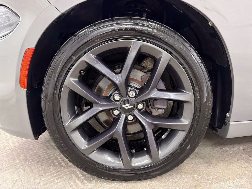 2019 Destroyer Gray Clearcoat Dodge Charger SXT RWD Sedan