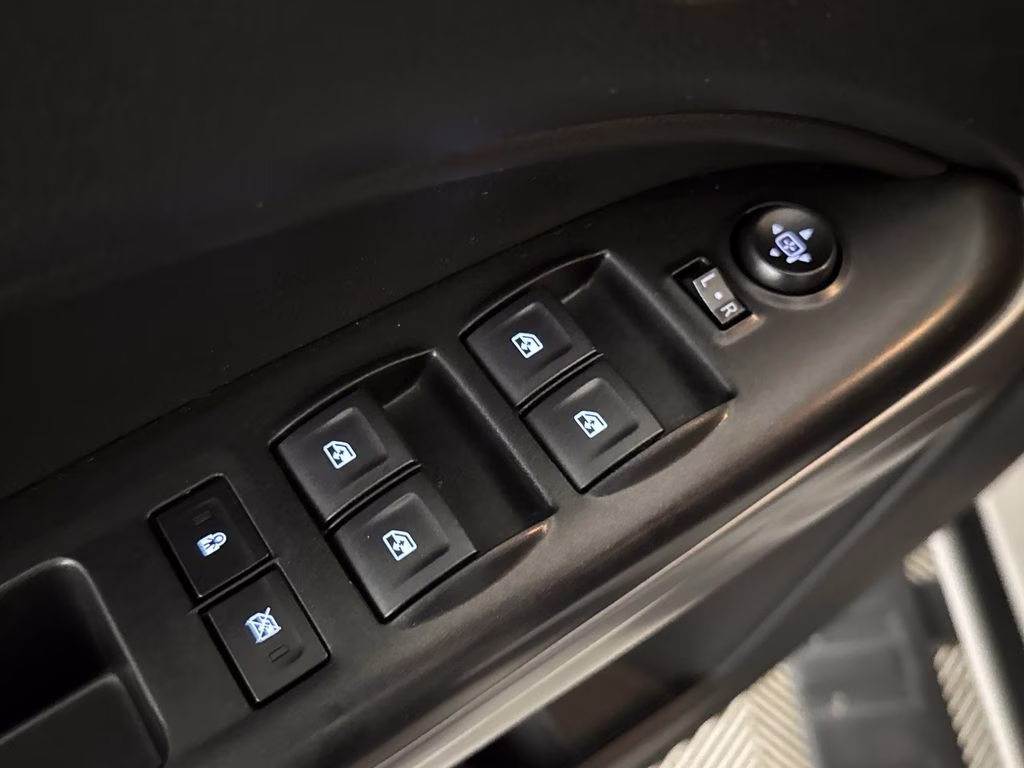 2022 Summit White Chevrolet Colorado LT RWD Truck