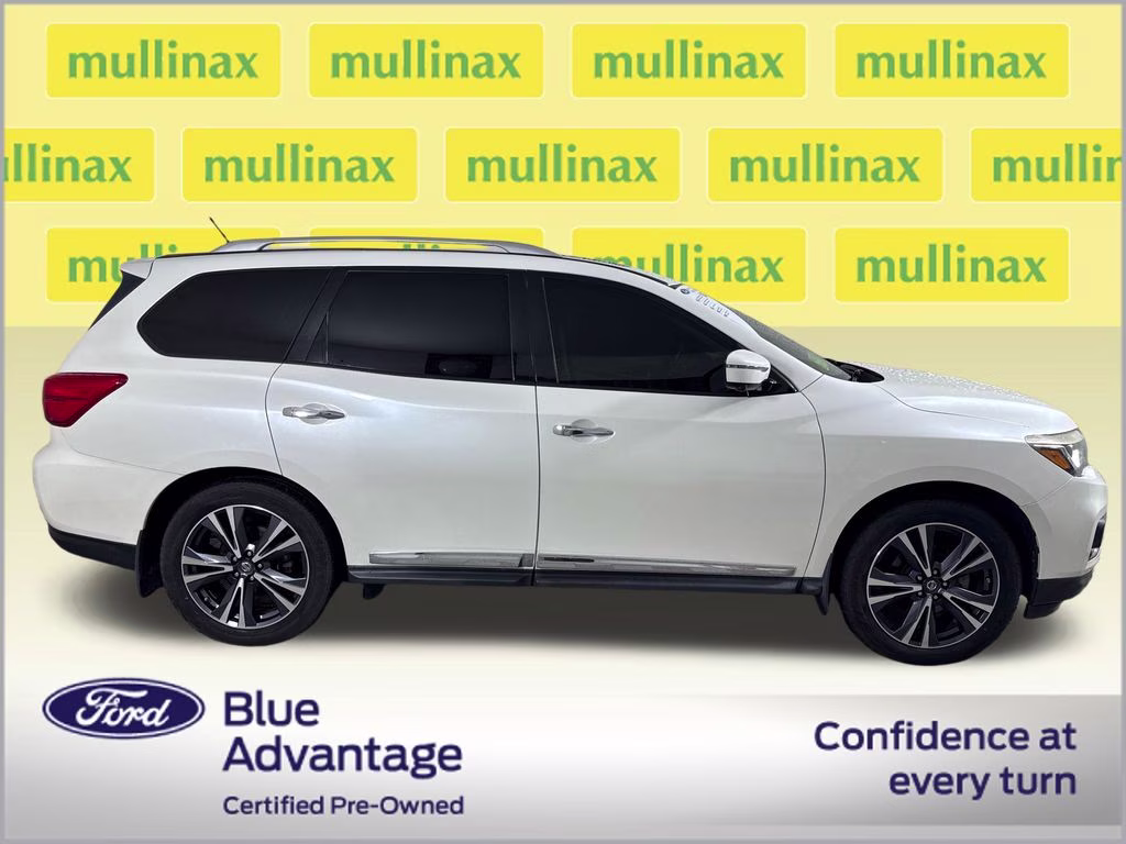 2018 Pearl White Nissan Pathfinder Platinum FWD SUV