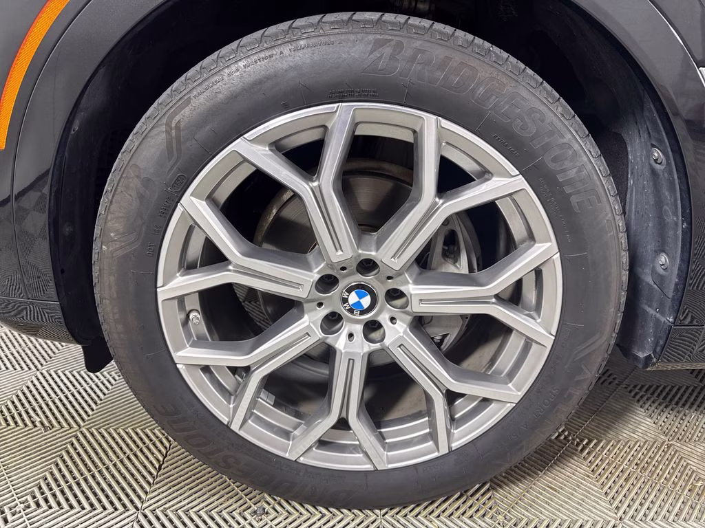 2020 Black Sapphire Metallic BMW X7 xDrive40i AWD SUV
