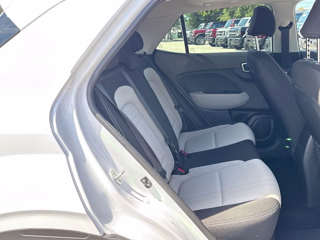 2020 Ceramic White Hyundai Venue SEL FWD SUV