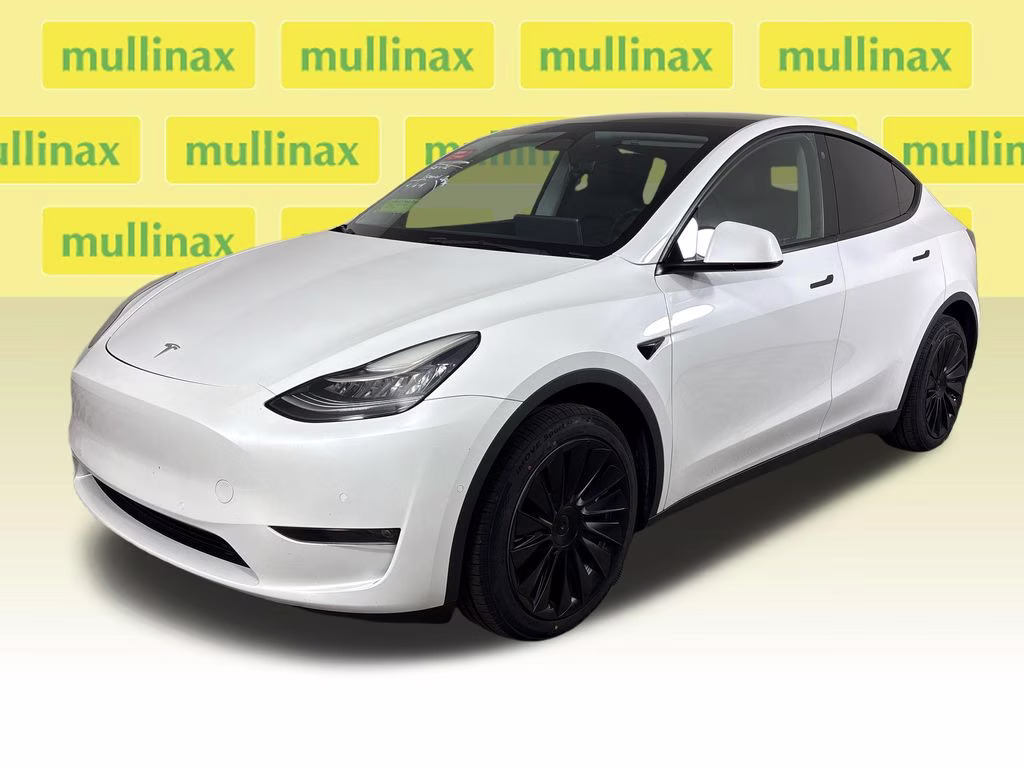 2022 Pearl White Multi-Coat Tesla Model Y Long Range AWD SUV