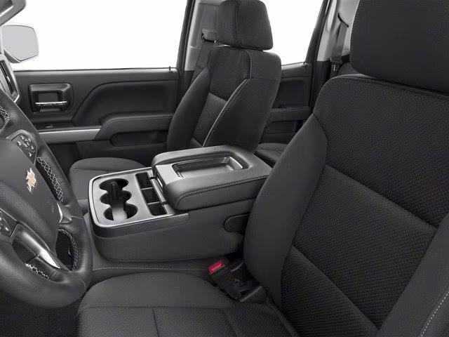 2017 Silver Ice Metallic Chevrolet Silverado 1500 LT 4X4 Truck