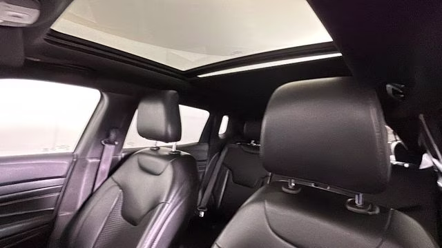 2022 Billet Silver Metallic Clearcoat Jeep Compass Latitude 4X4 SUV