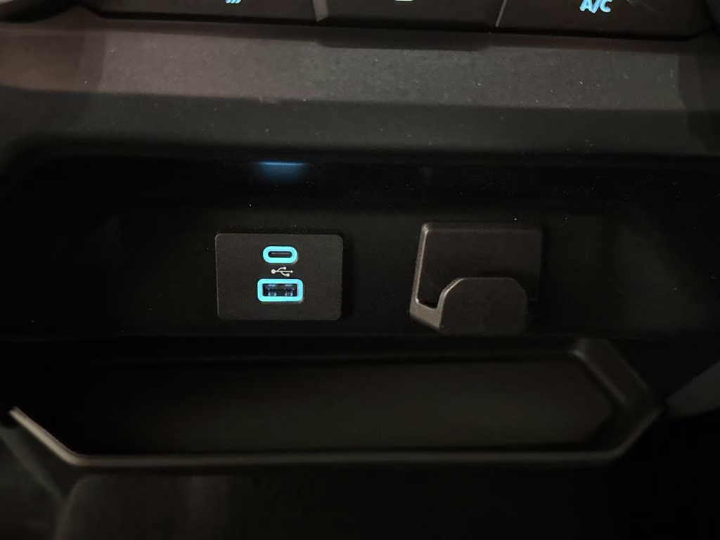 2023 Iconic Silver Metallic Ford F-150 XLT 4X4 Truck