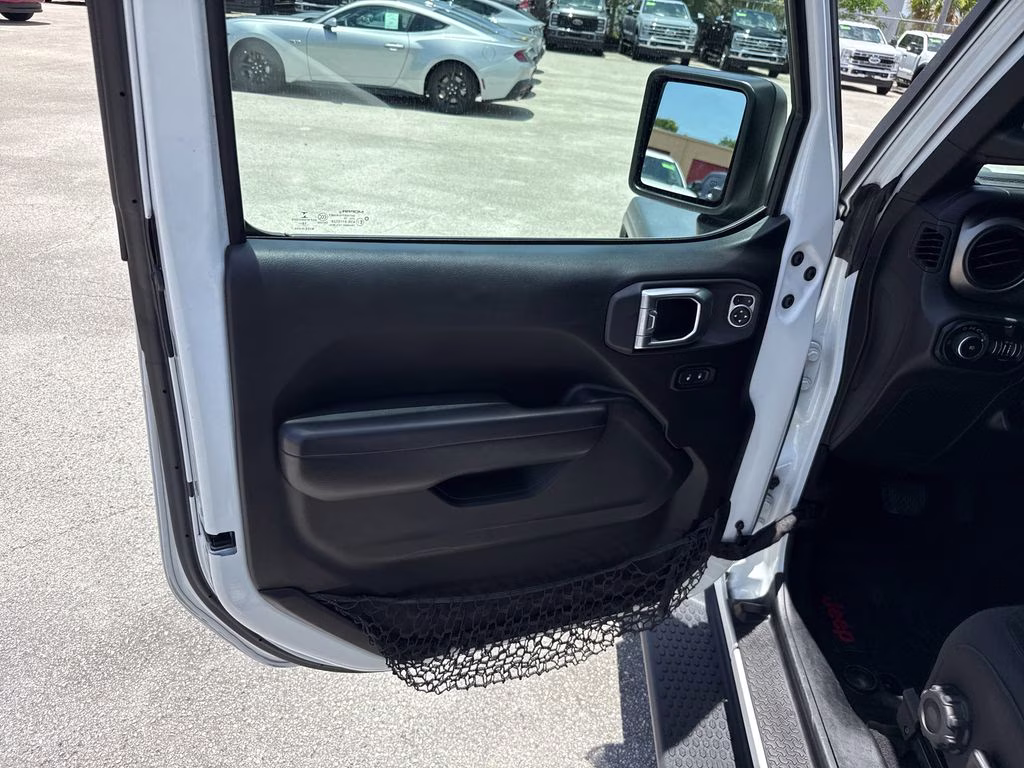 2019 Bright White Clearcoat Jeep Wrangler Sport S 4X4 SUV