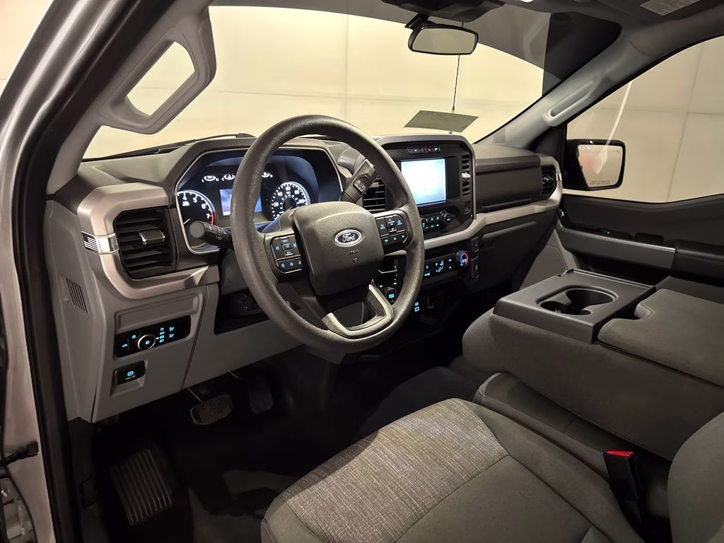 2023 Iconic Silver Metallic Ford F-150 XLT 4X4 Truck