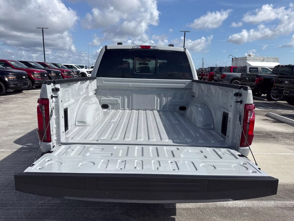 2026 Avalanche Ford F-150 XLT RWD Truck
