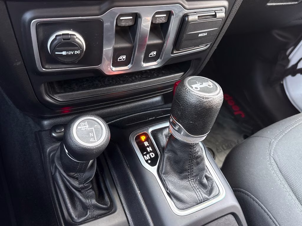 2019 Bright White Clearcoat Jeep Wrangler Sport S 4X4 SUV