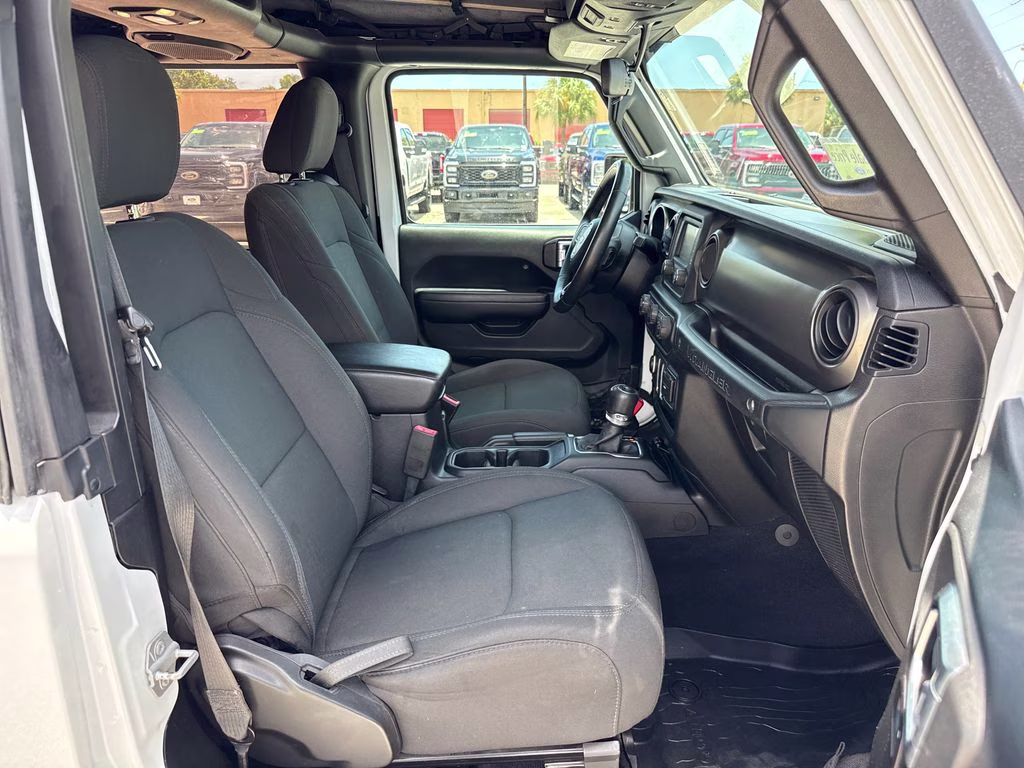 2019 Bright White Clearcoat Jeep Wrangler Sport S 4X4 SUV