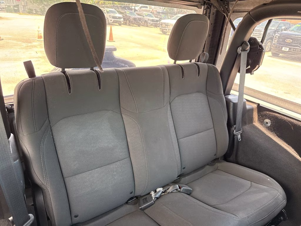 2019 Bright White Clearcoat Jeep Wrangler Sport S 4X4 SUV