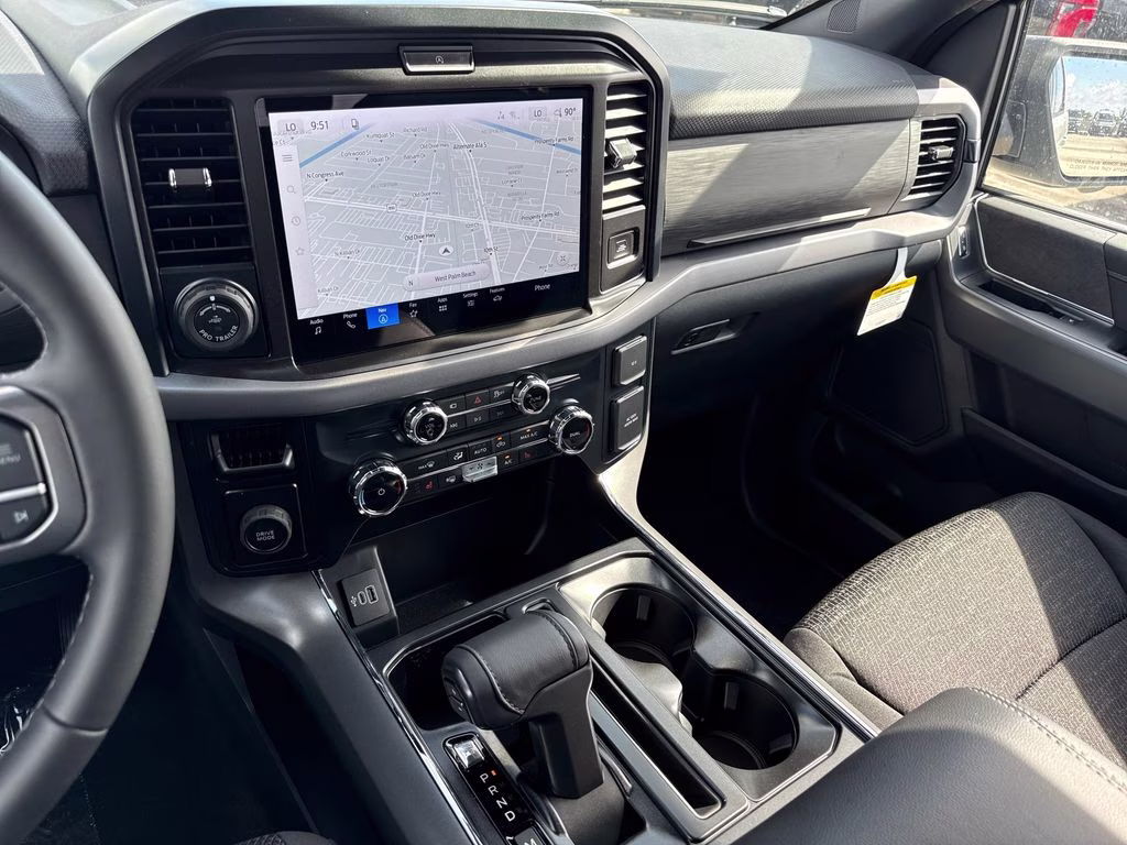 2026 Avalanche Ford F-150 XLT RWD Truck