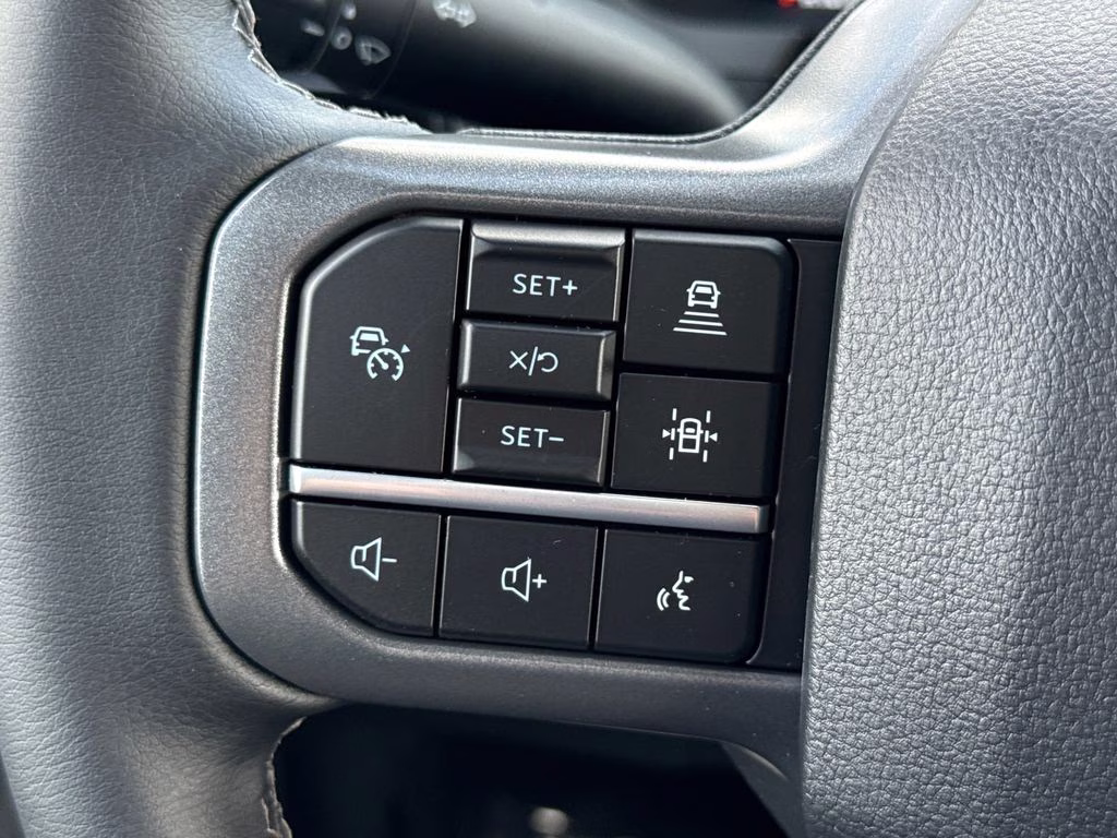 2026 Avalanche Ford F-150 XLT RWD Truck
