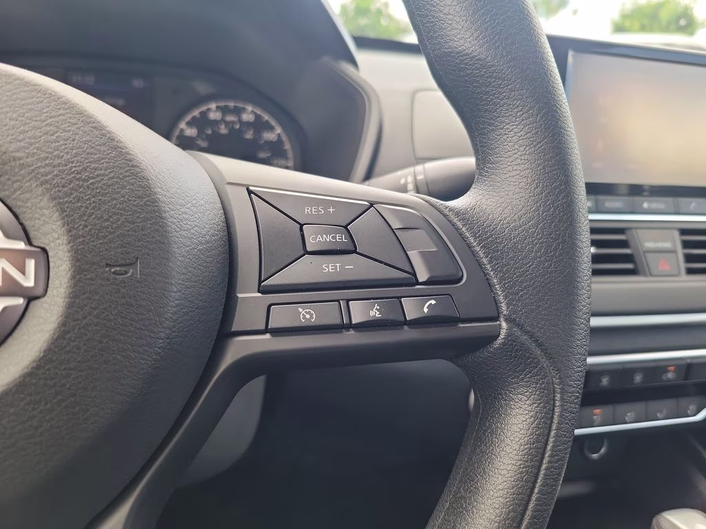 2023 Glacier White Nissan Altima 2.5 S FWD Sedan