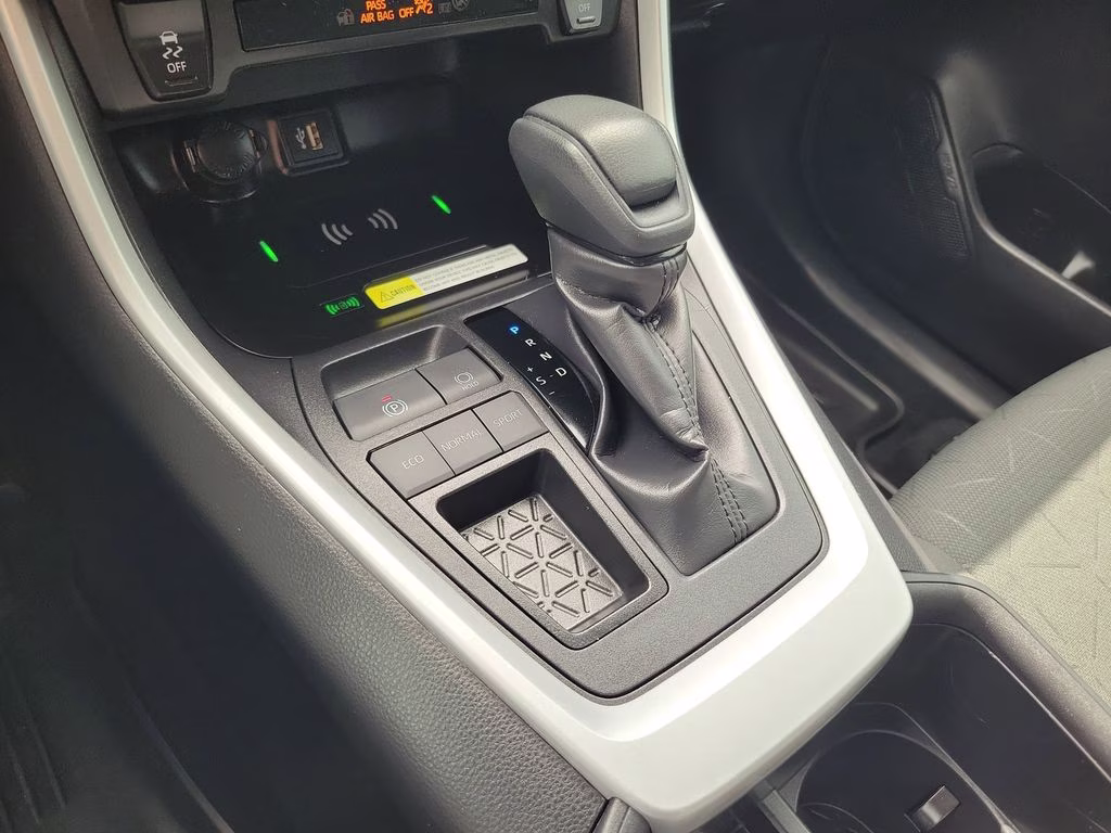 2024 Ice Toyota RAV4 XLE FWD SUV