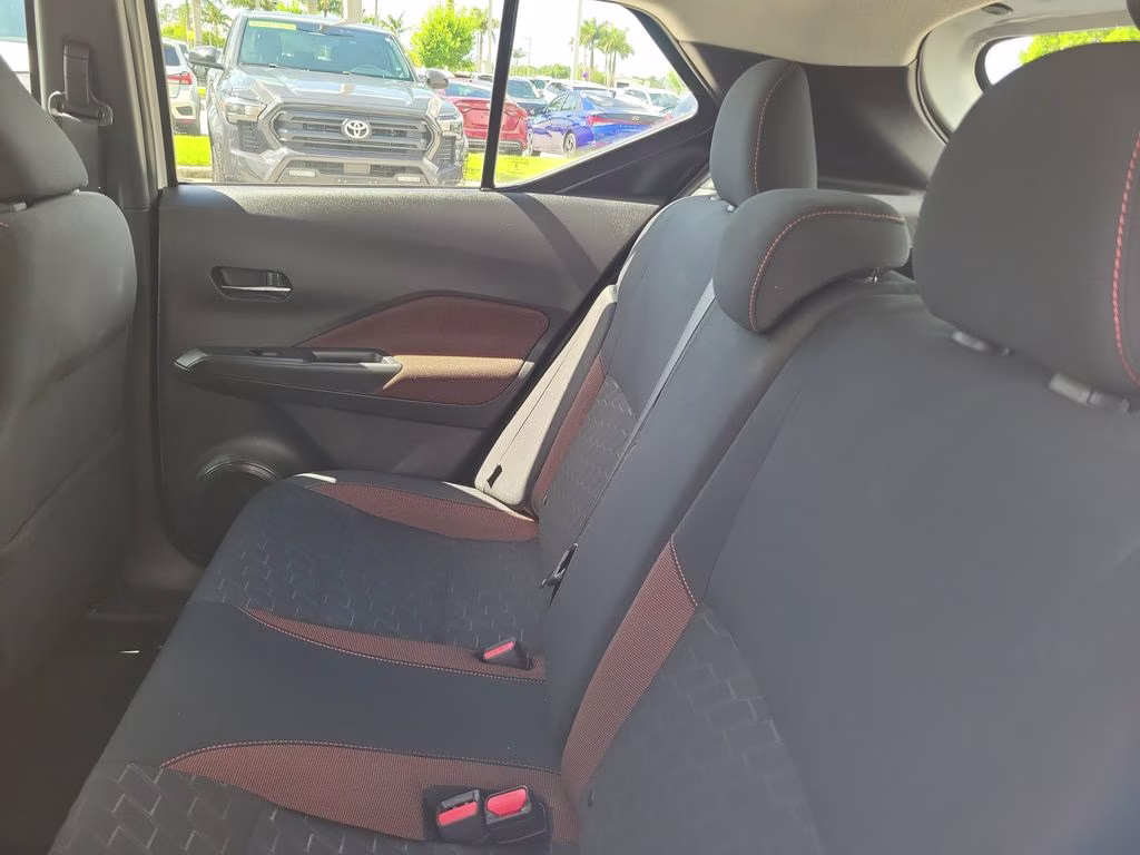 2024 Aspen White/Super Black Nissan Kicks SR FWD SUV