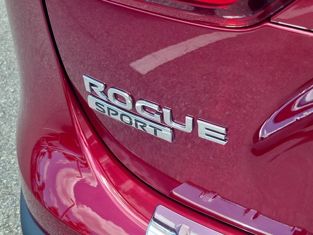 2022 Scarlet Ember Pearl Metallic Nissan Rogue Sport SL FWD SUV
