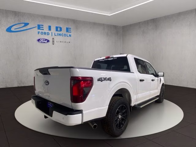 2025 Oxford White Ford F-150 XLT 4X4 Truck