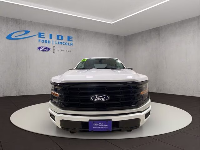 2025 Oxford White Ford F-150 XLT 4X4 Truck