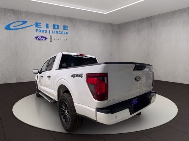 2025 Oxford White Ford F-150 XLT 4X4 Truck