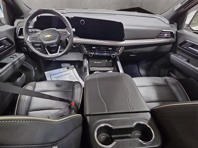 2025 Iridescent Pearl Tricoat Chevrolet Tahoe Premier 4X4 SUV