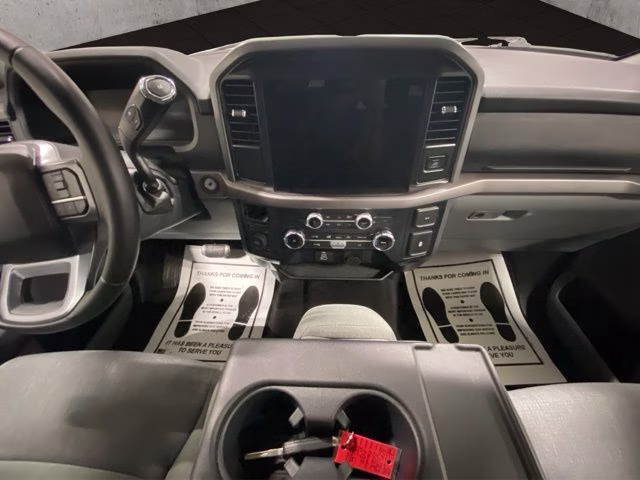 2025 Oxford White Ford F-150 XLT 4X4 Truck