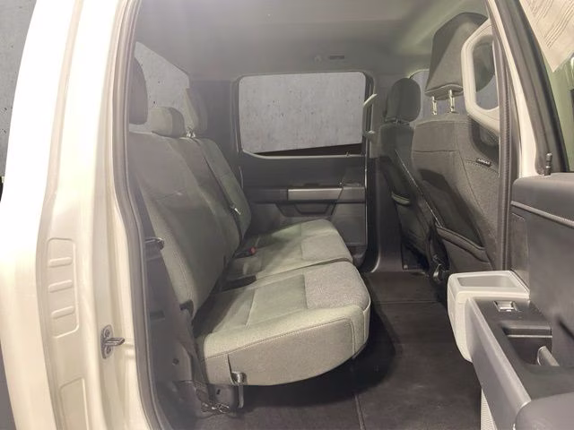 2025 Oxford White Ford F-150 XLT 4X4 Truck