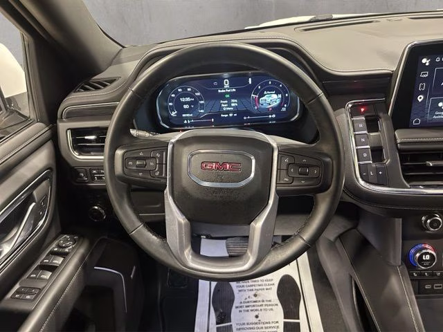 2024 White Frost Tricoat GMC Yukon SLT 4X4 SUV
