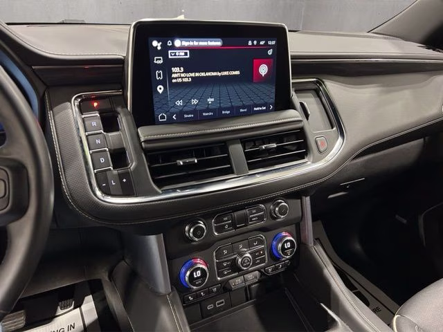 2024 White Frost Tricoat GMC Yukon SLT 4X4 SUV