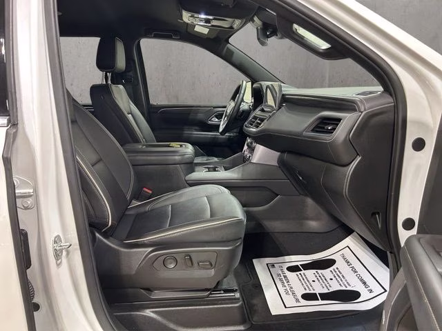2024 White Frost Tricoat GMC Yukon SLT 4X4 SUV